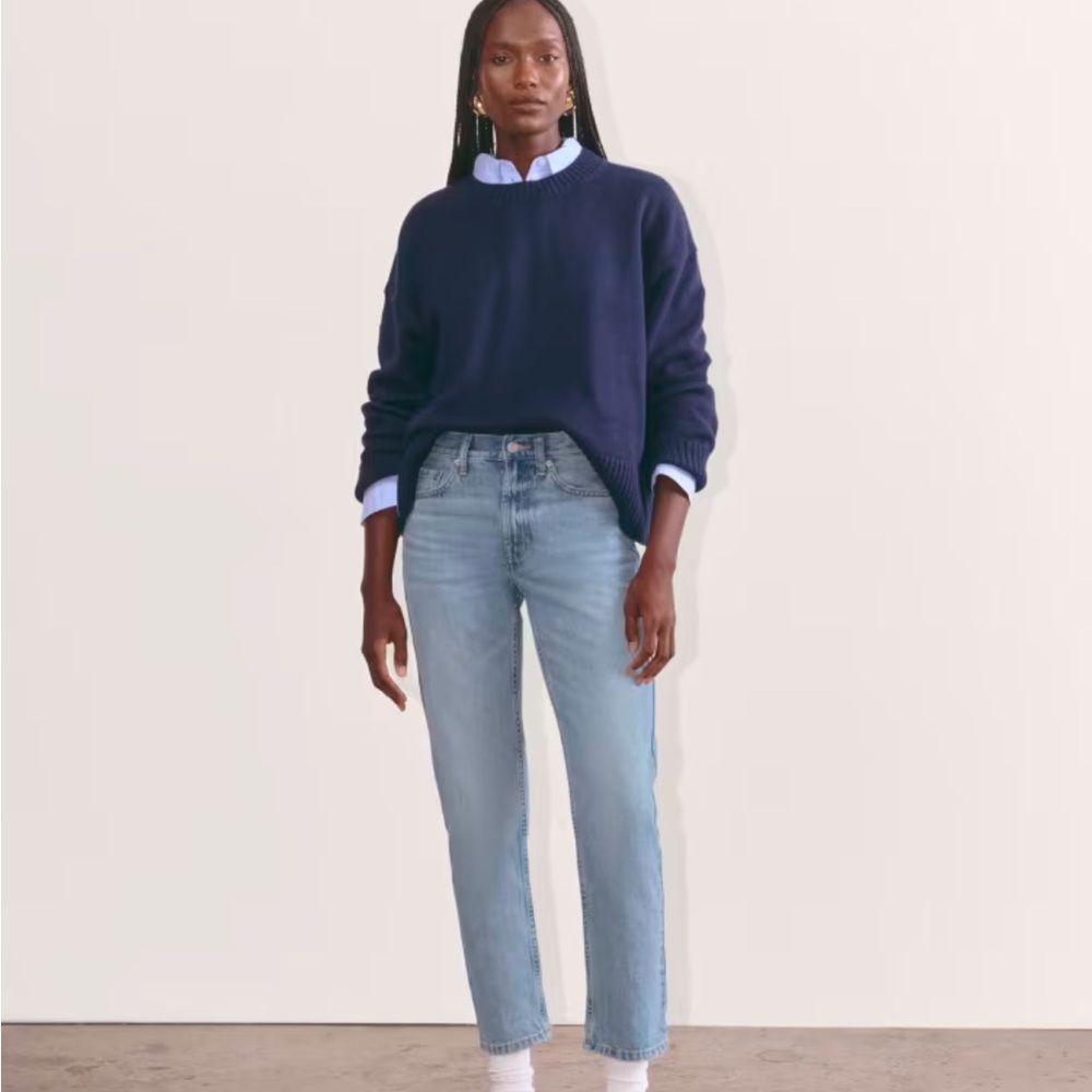 Everlane Super-Soft Relaxed Jean - size 32 - great condition